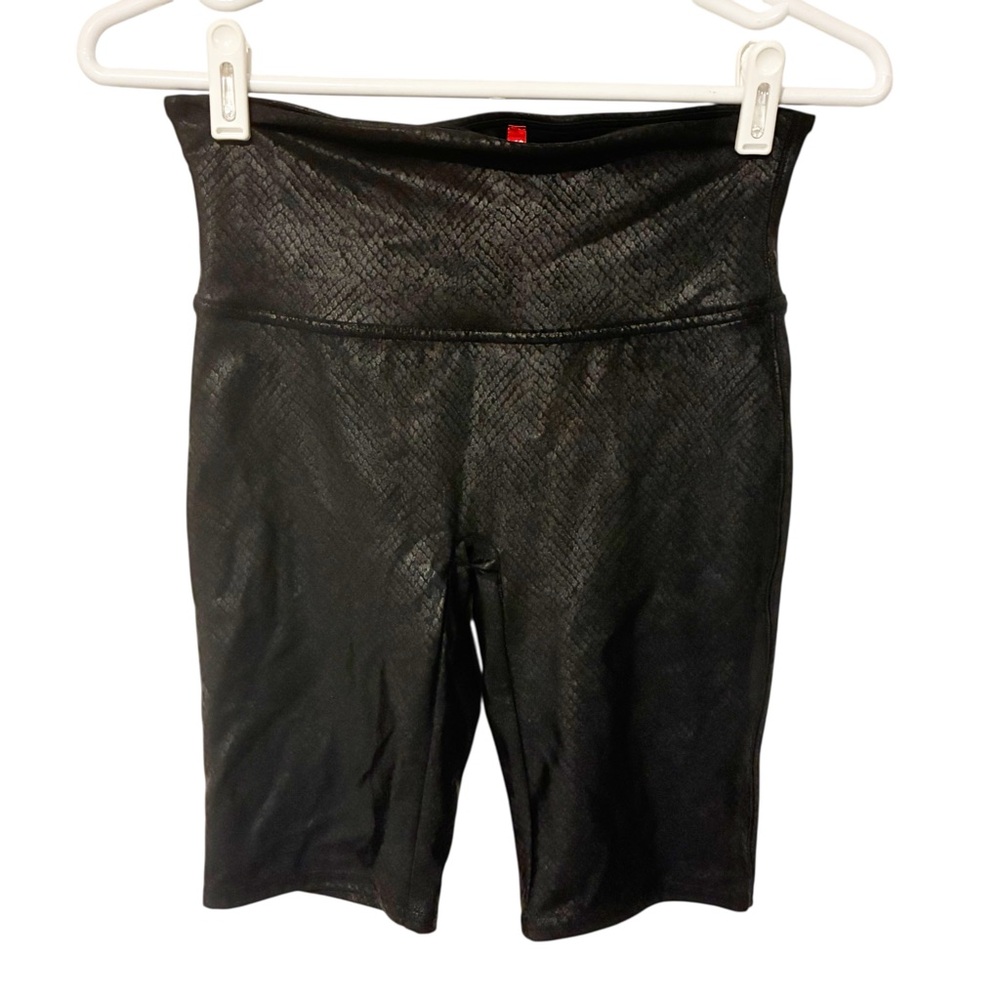 Spanx Medium‎ Faux Leather Bike Shorts Shiny Snakeskin Stretch High Waist Black